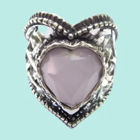 Timeless Romance: Vintage-Inspired Sterling Silver Rose Quartz Ring