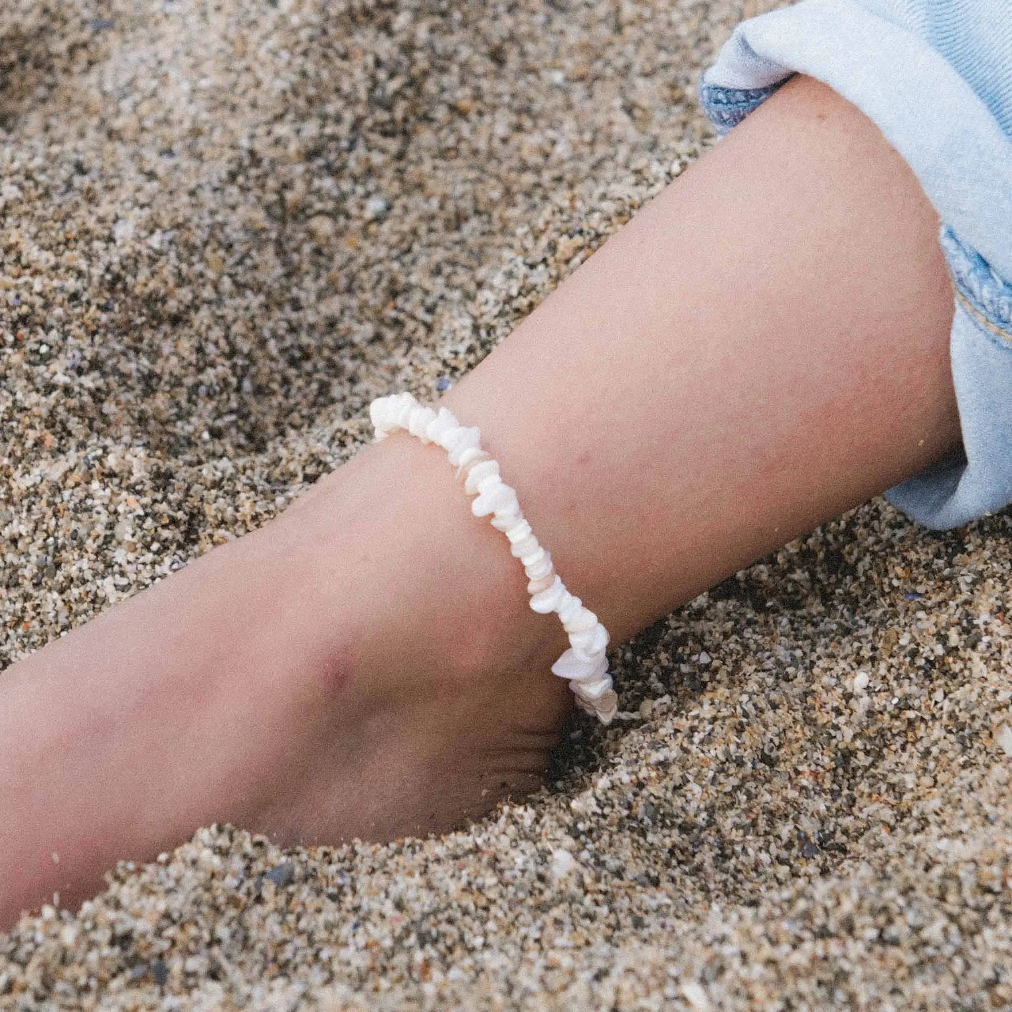 Canggu Puka Shell Surfer Anklet