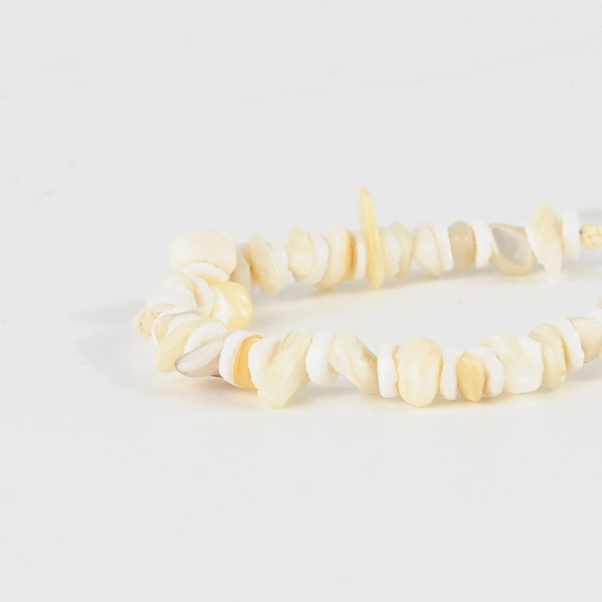 Canggu Puka Shell Surfer Anklet