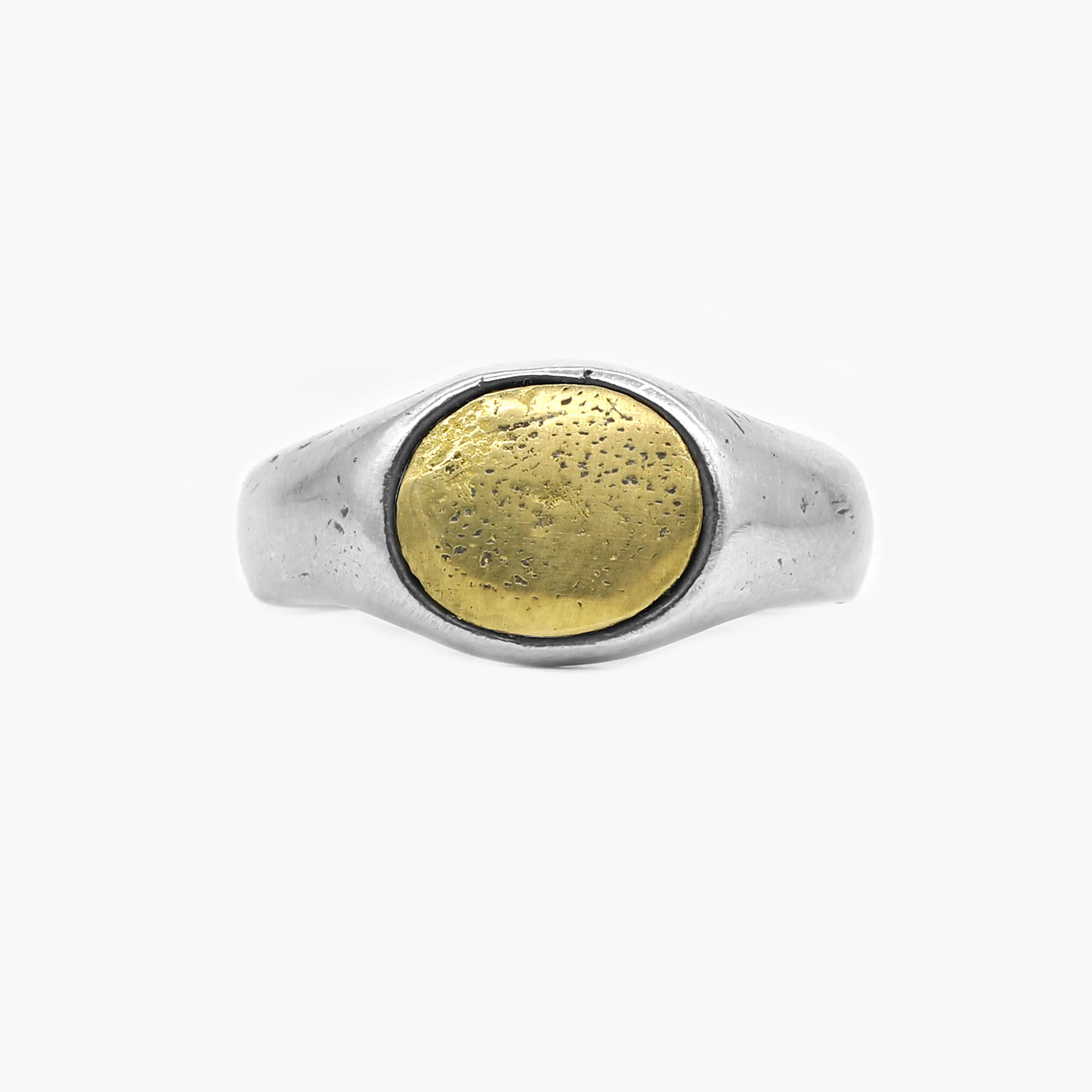 Round Sterling Silver Ring With Gold Details