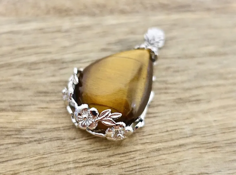 Yellow Tiger Eye Pendant Necklace